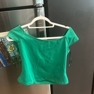 Stunning emerald green anthropologies ✅💚🍃